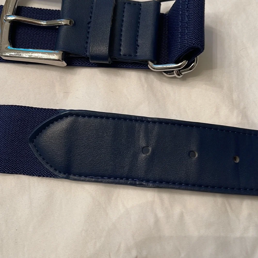 Nike baseball belt fully adjustable